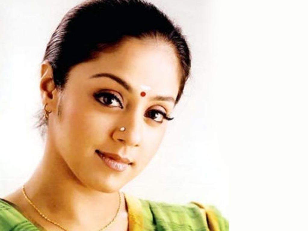 Jyothika Photos Wallpapers