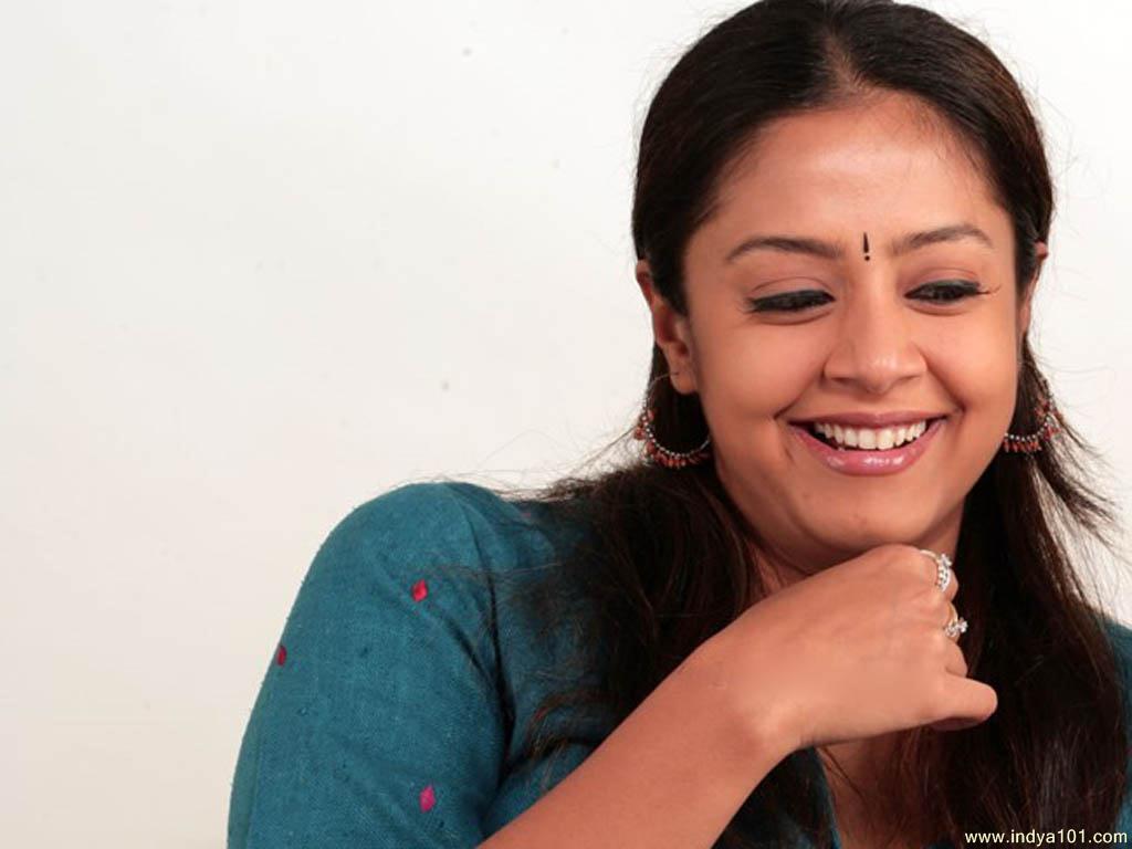 Jyothika Photos Wallpapers