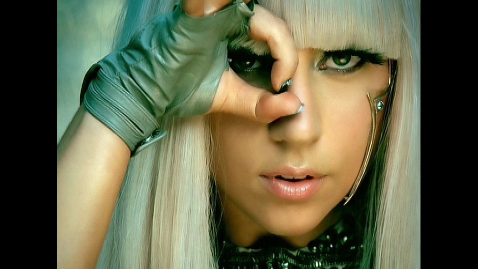 Lady Gaga Poker Face Pictures Wallpapers