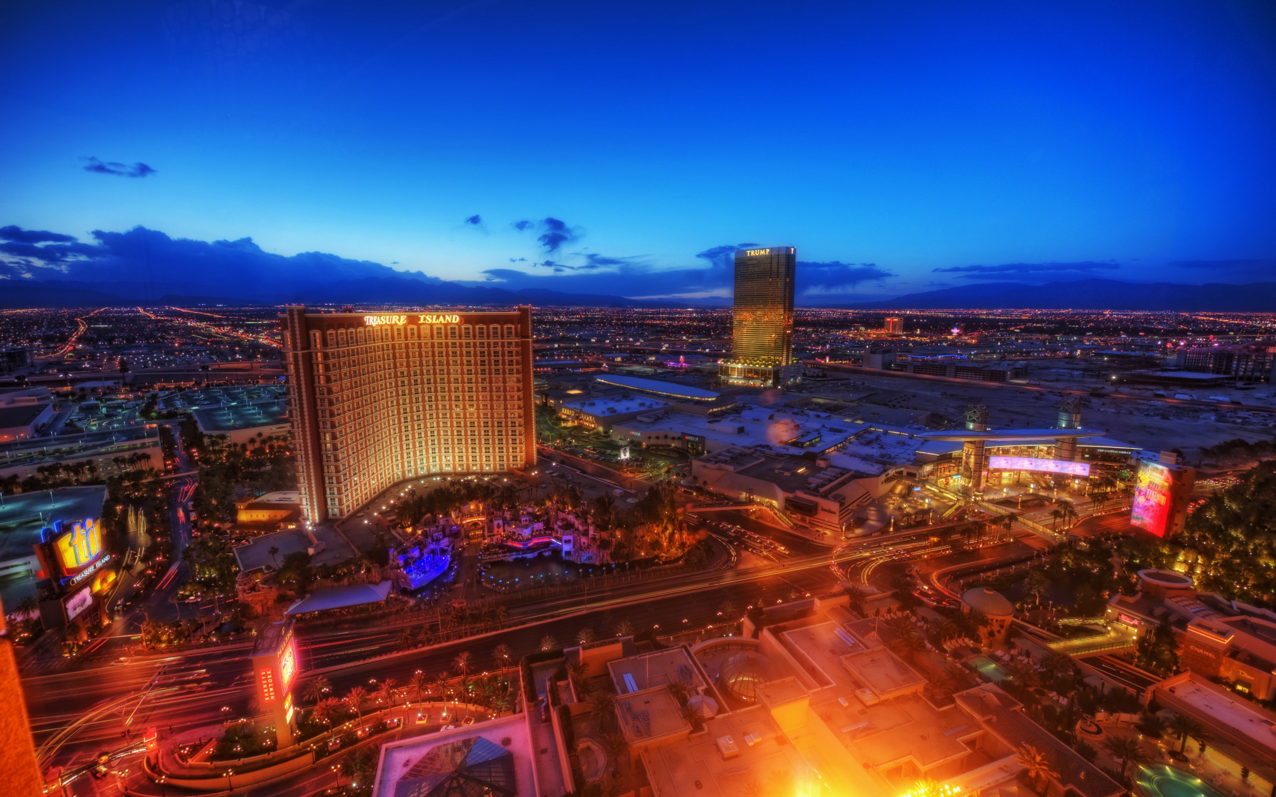 Las Vegas Hd @ Night Wallpapers