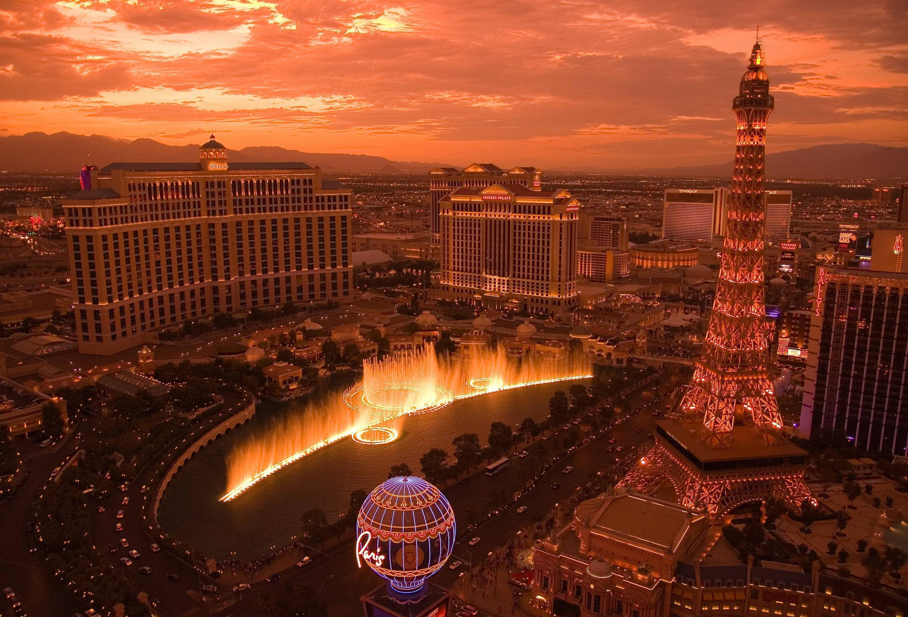 Las Vegas Hd @ Night Wallpapers