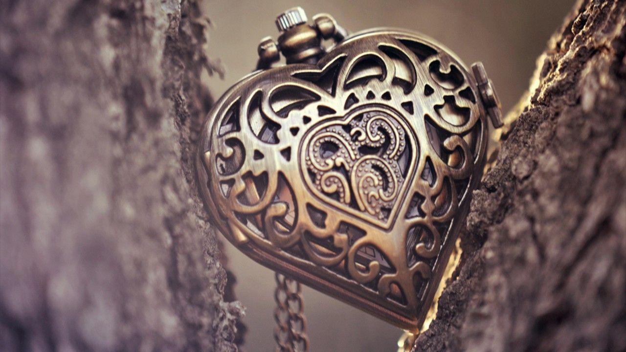 Locket Wallpapers