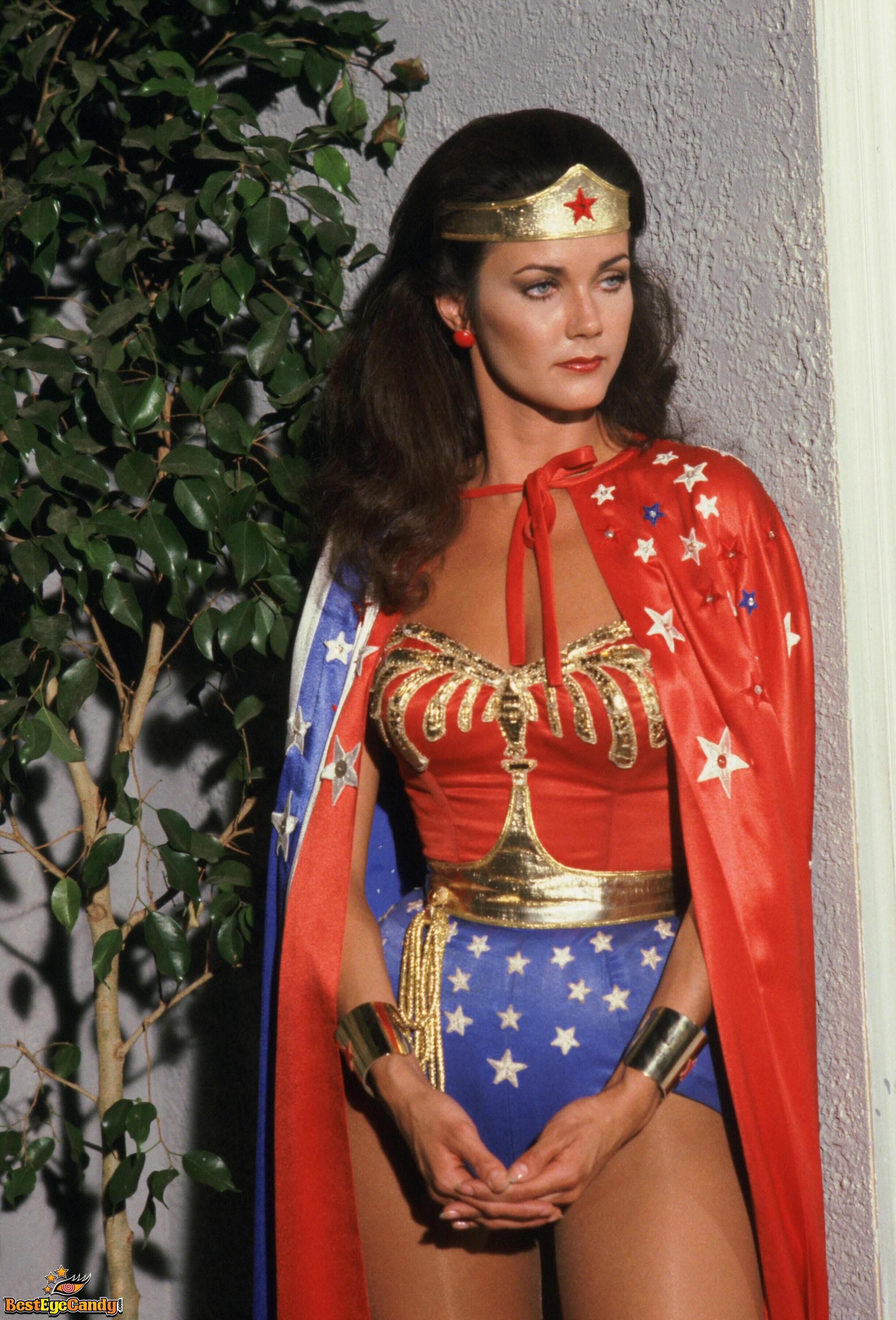 Lynda Carter Wonder Woman Wallpapers