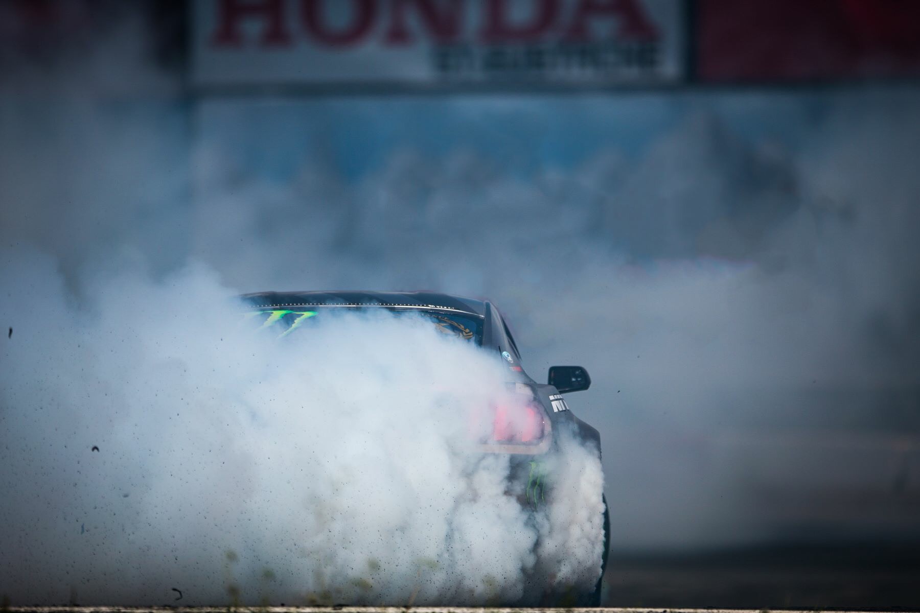 Mustang Burnout Wallpapers