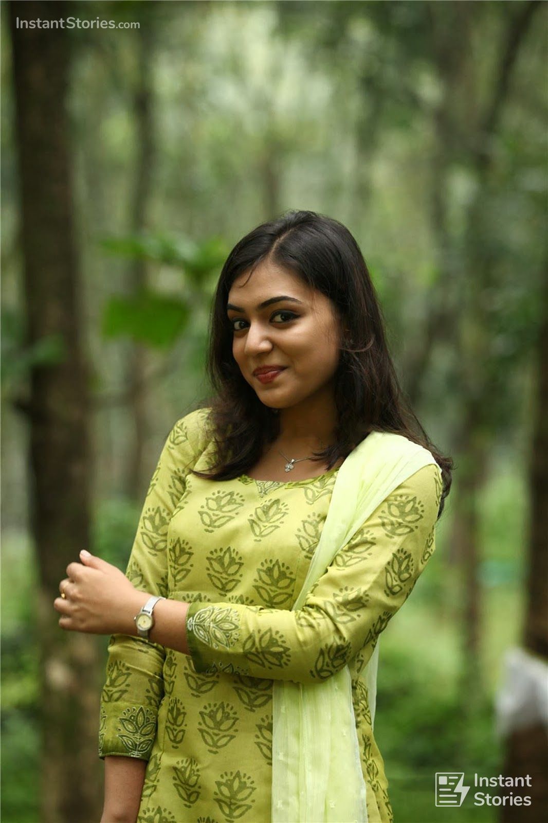 Naziriya Nazim Images Wallpapers