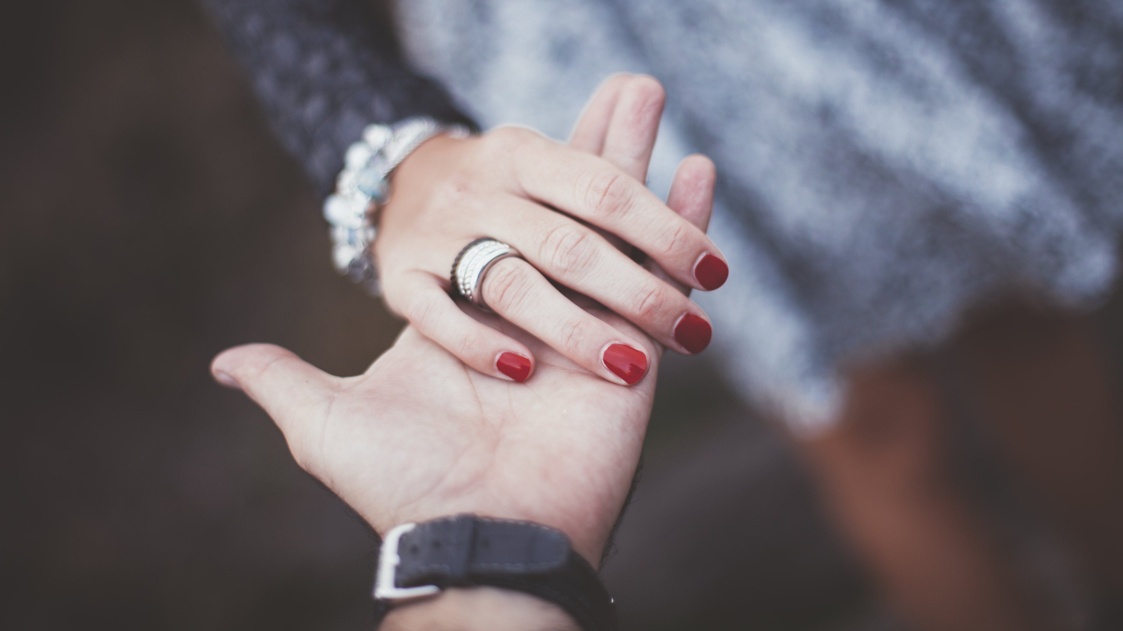 Original Couple Hand Pic Wallpapers