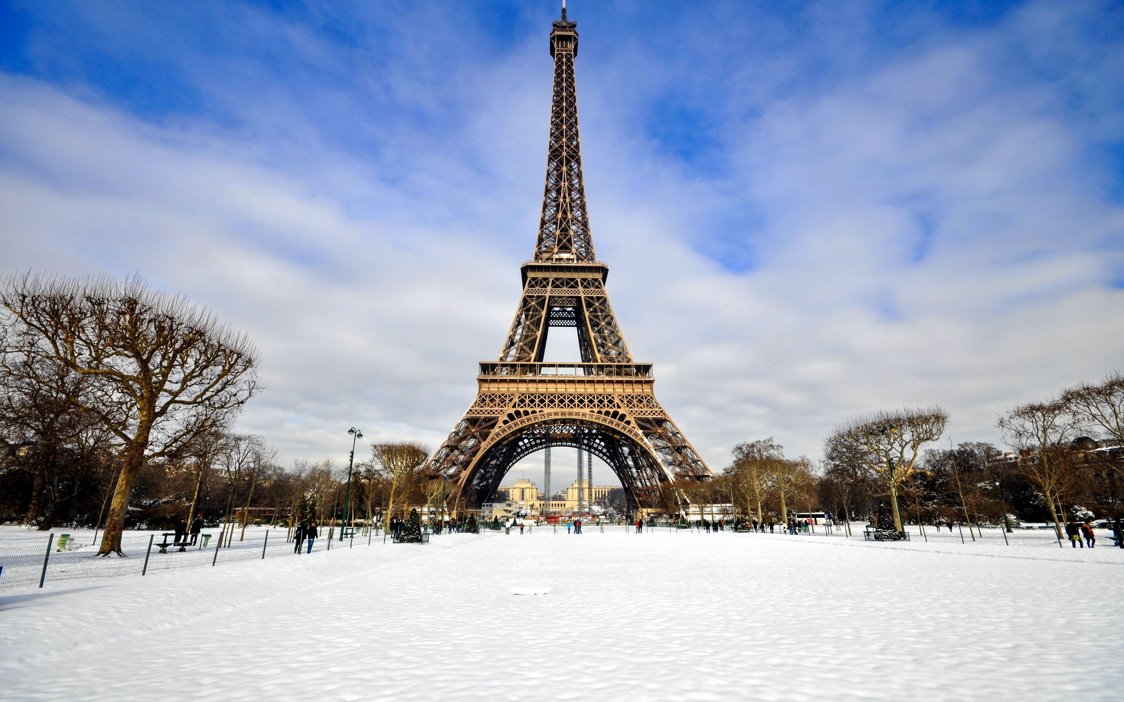 Paris Christmas Wallpapers