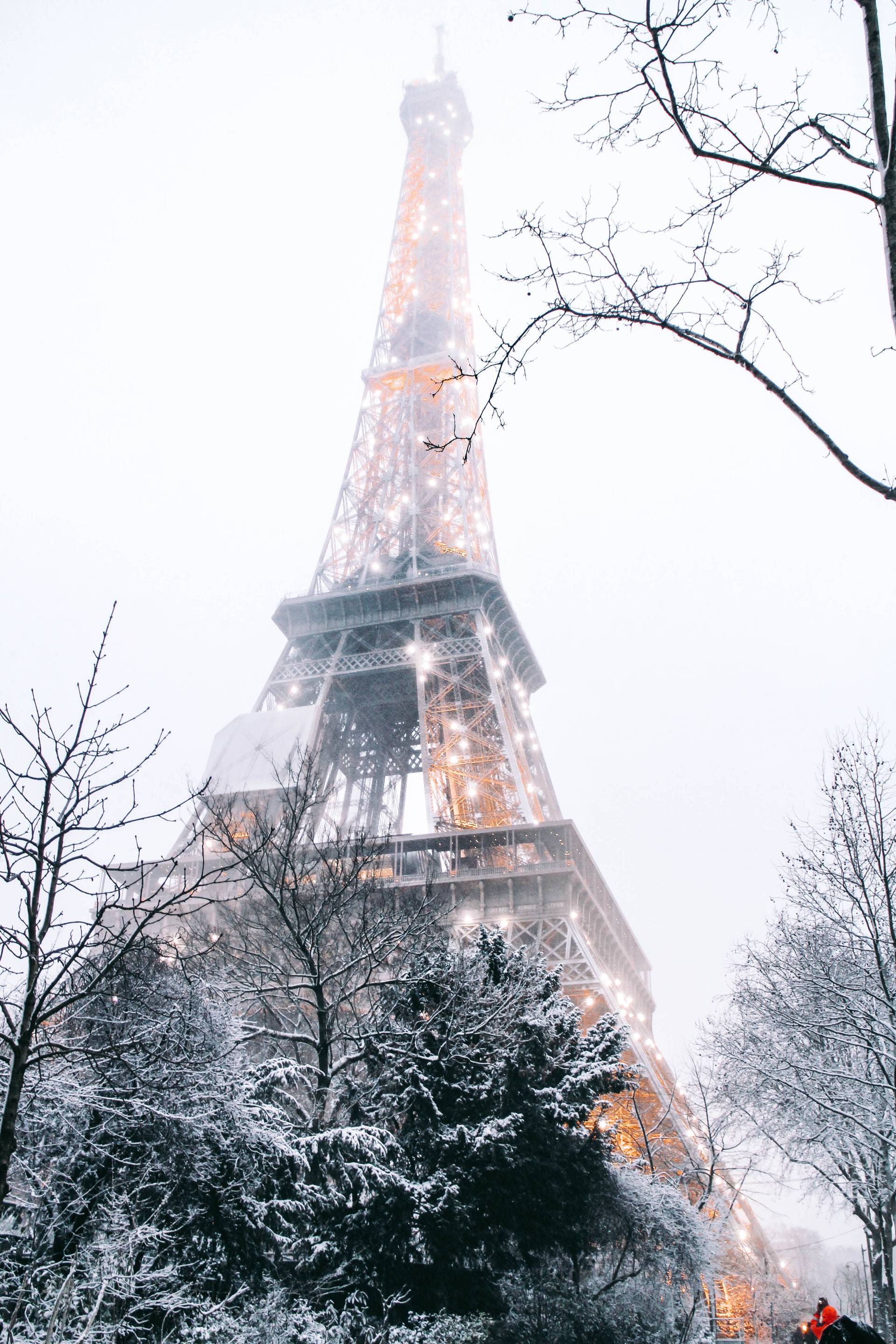 Paris Snow Wallpapers