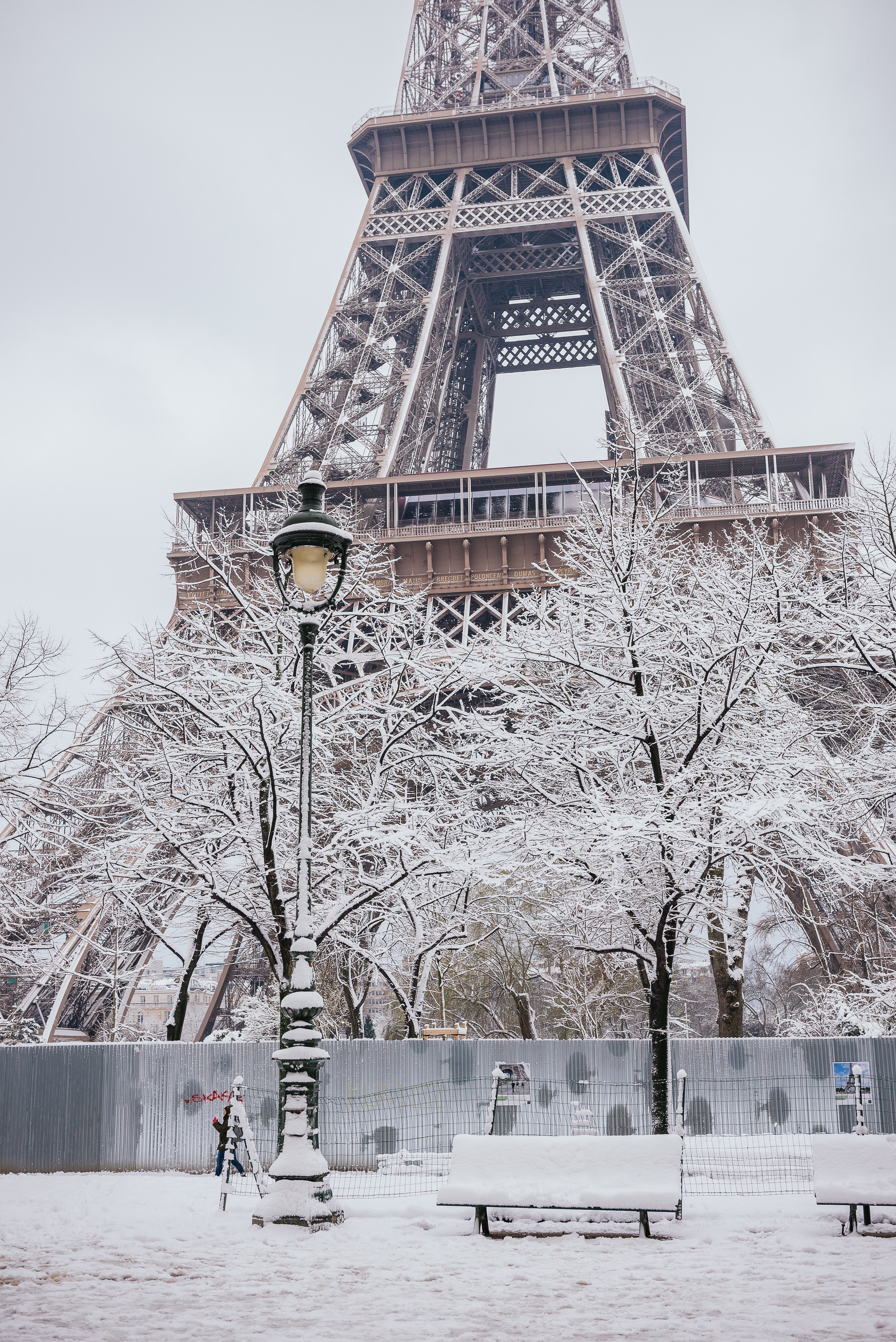 Paris Snow Wallpapers