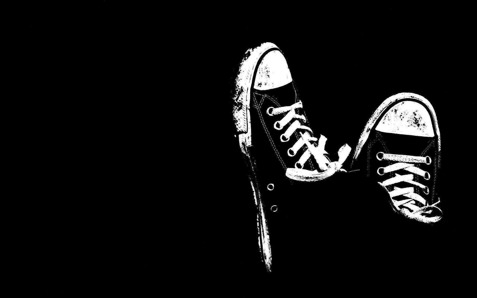 Pictures Of Converses Wallpapers