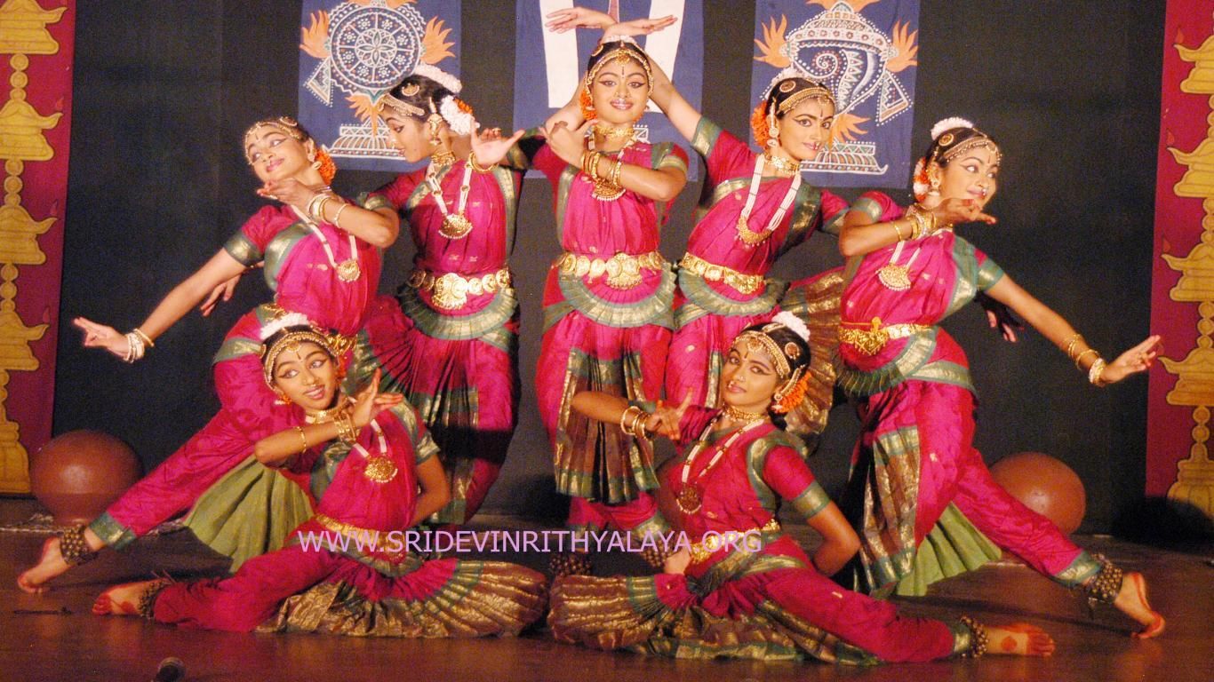 Pictures Of Indian Dancing Wallpapers