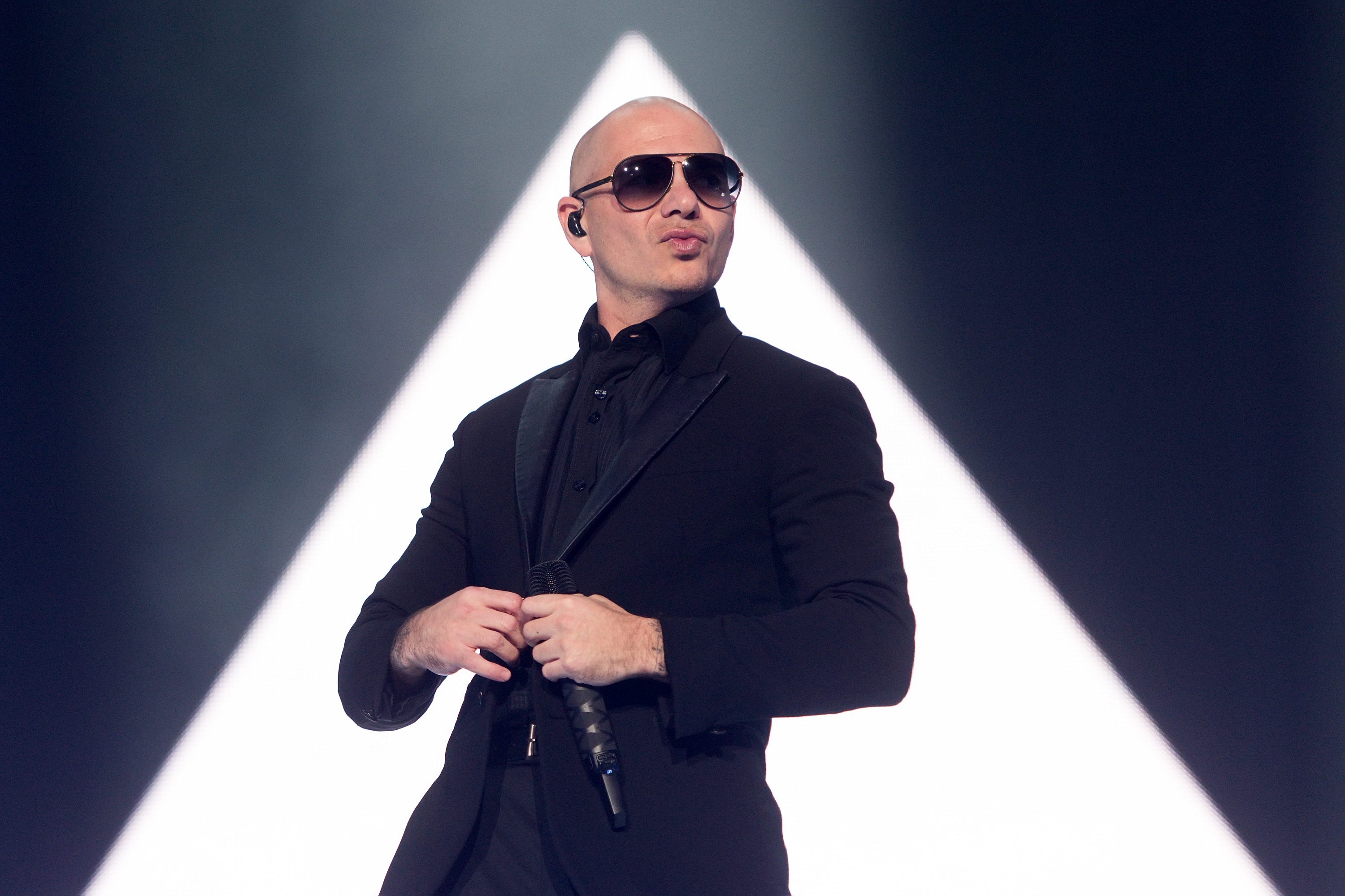 Pitbull Singer Wallpapers