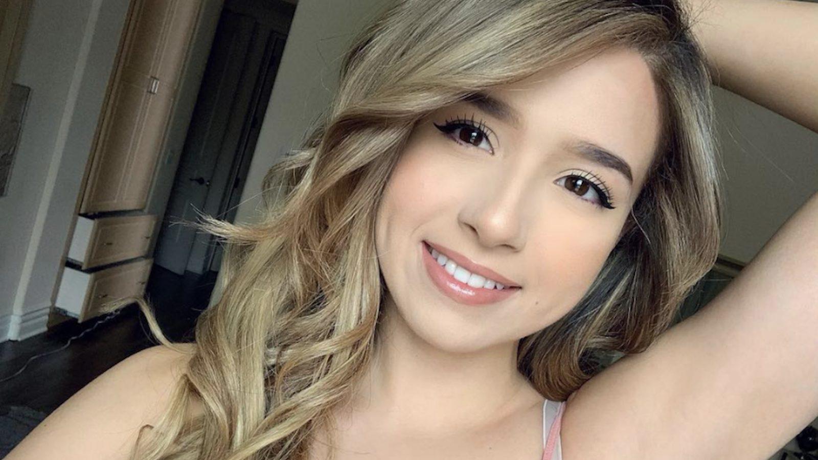 Pokimane Wallpapers