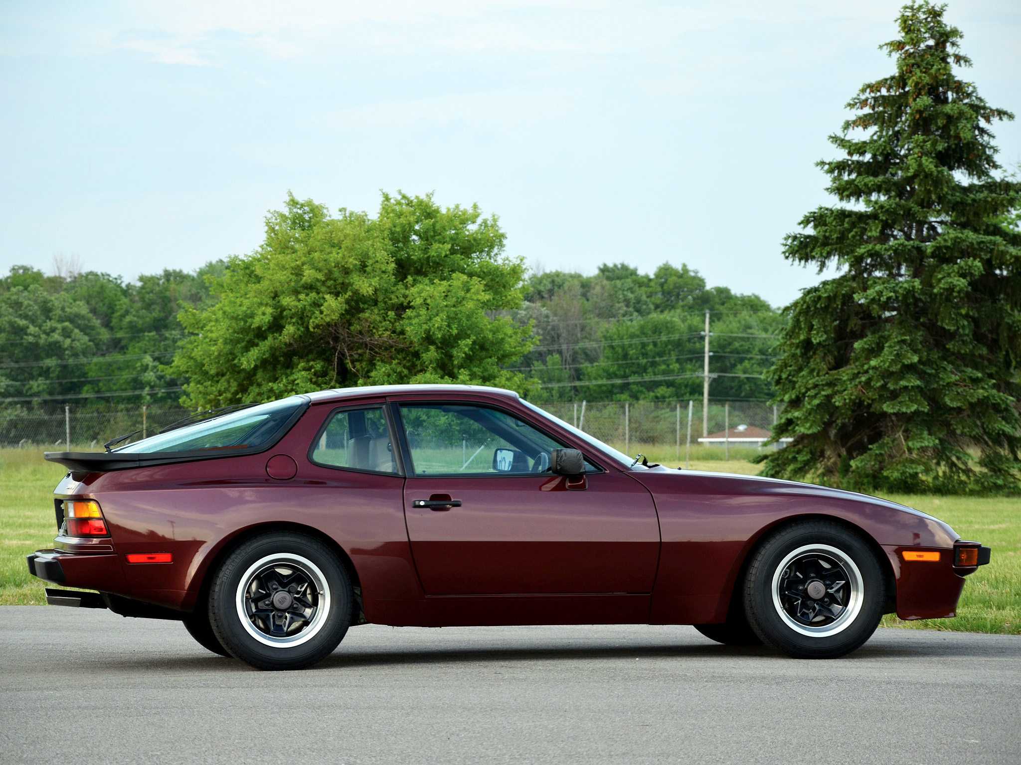 Porsche 944 Wallpapers