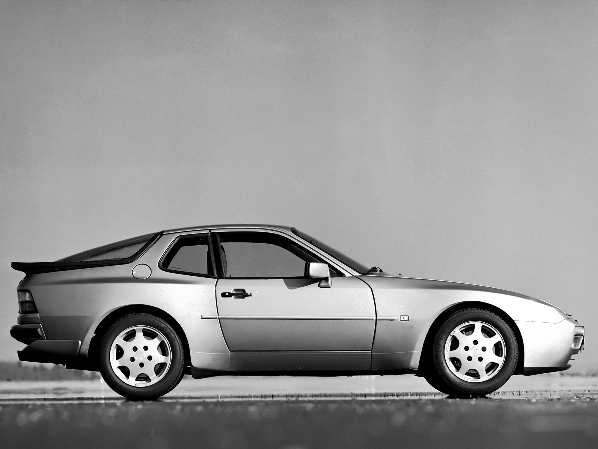 Porsche 944 Wallpapers