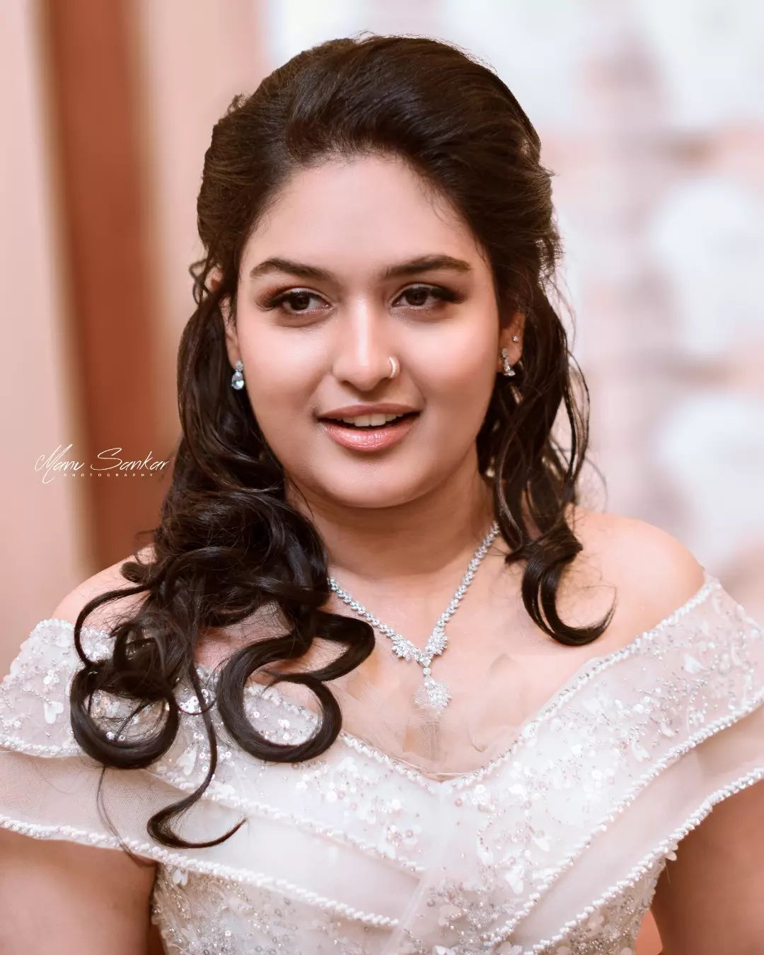 Prayaga Martin Hot Wallpapers