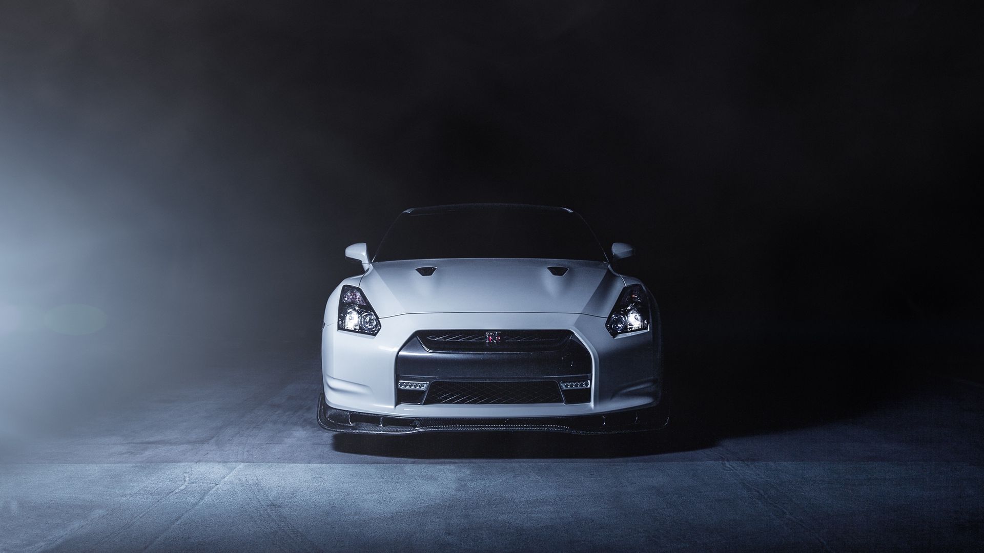 R35 Wallpapers