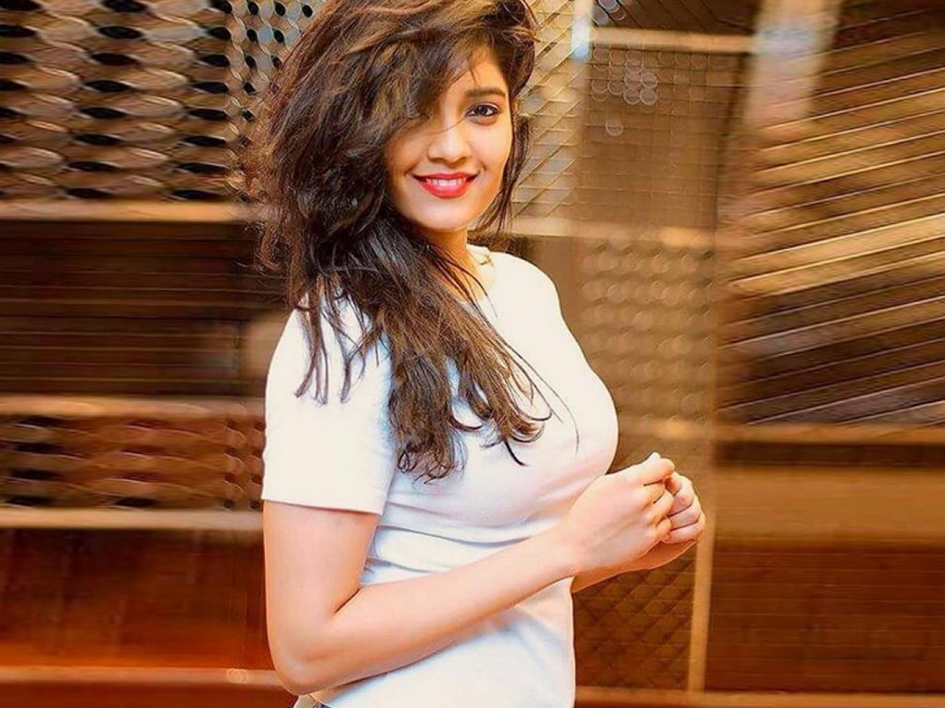 Ritika Singh Hot Wallpapers