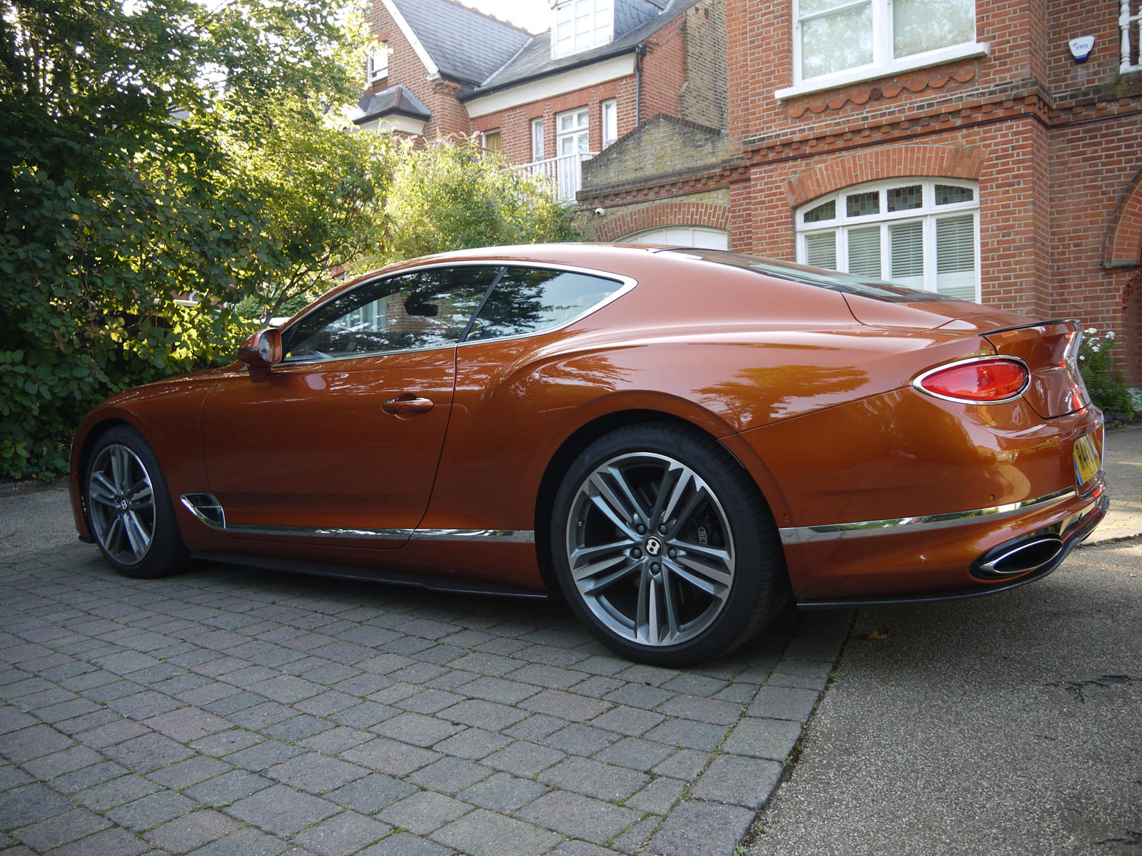 Rose Gold Bentley Wallpapers