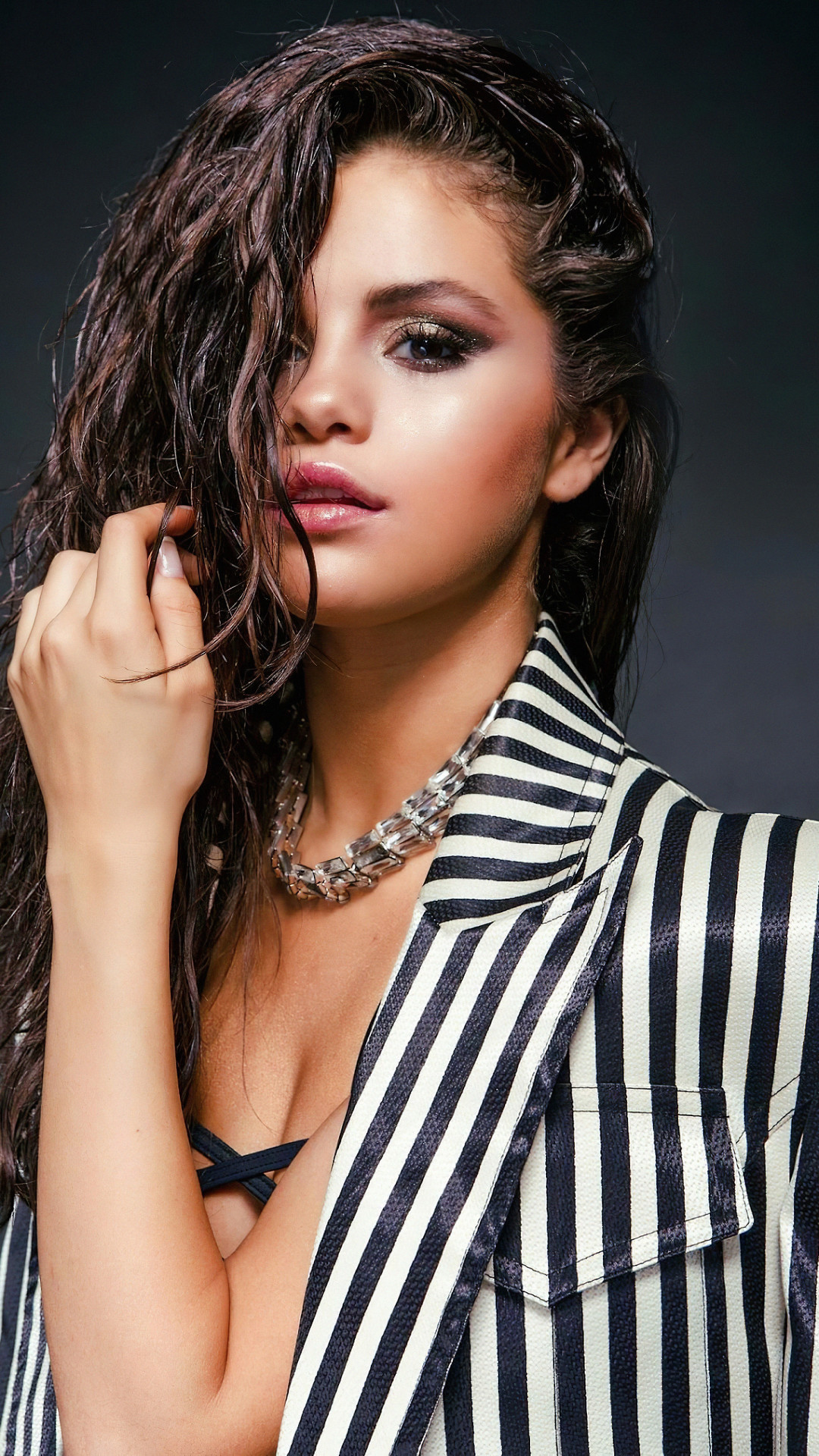 Selena Gomez Phone Wallpapers