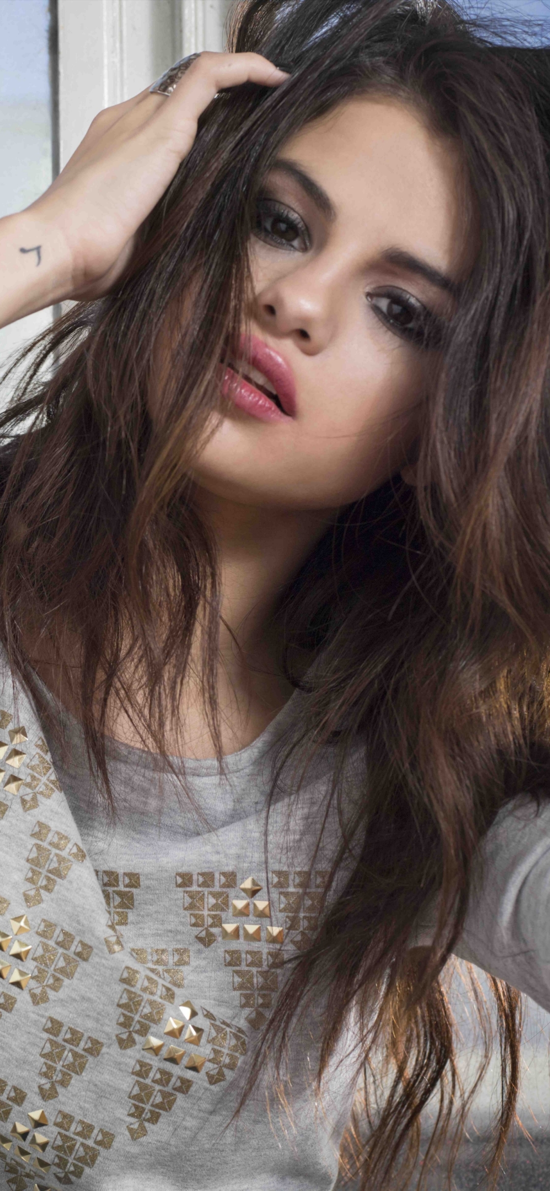 Selena Gomez Phone Wallpapers