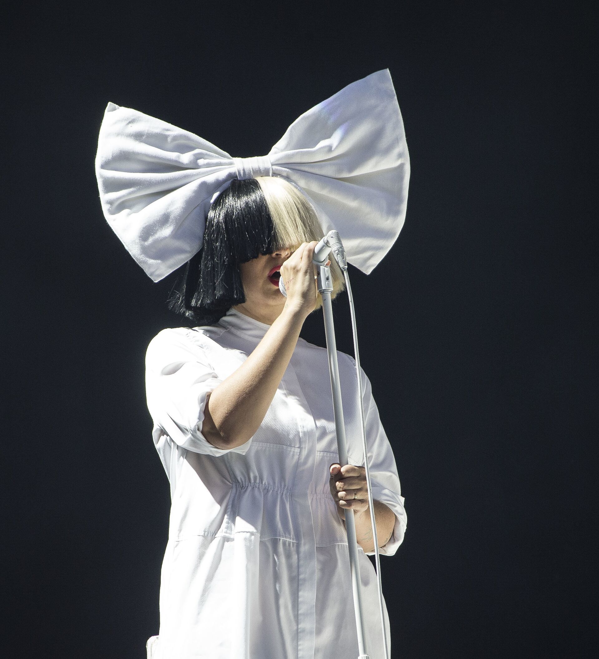 Sia Singer Images Wallpapers