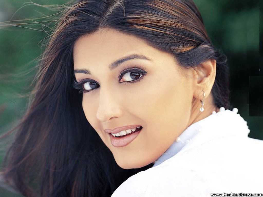 Sonali Bendre Young Wallpapers