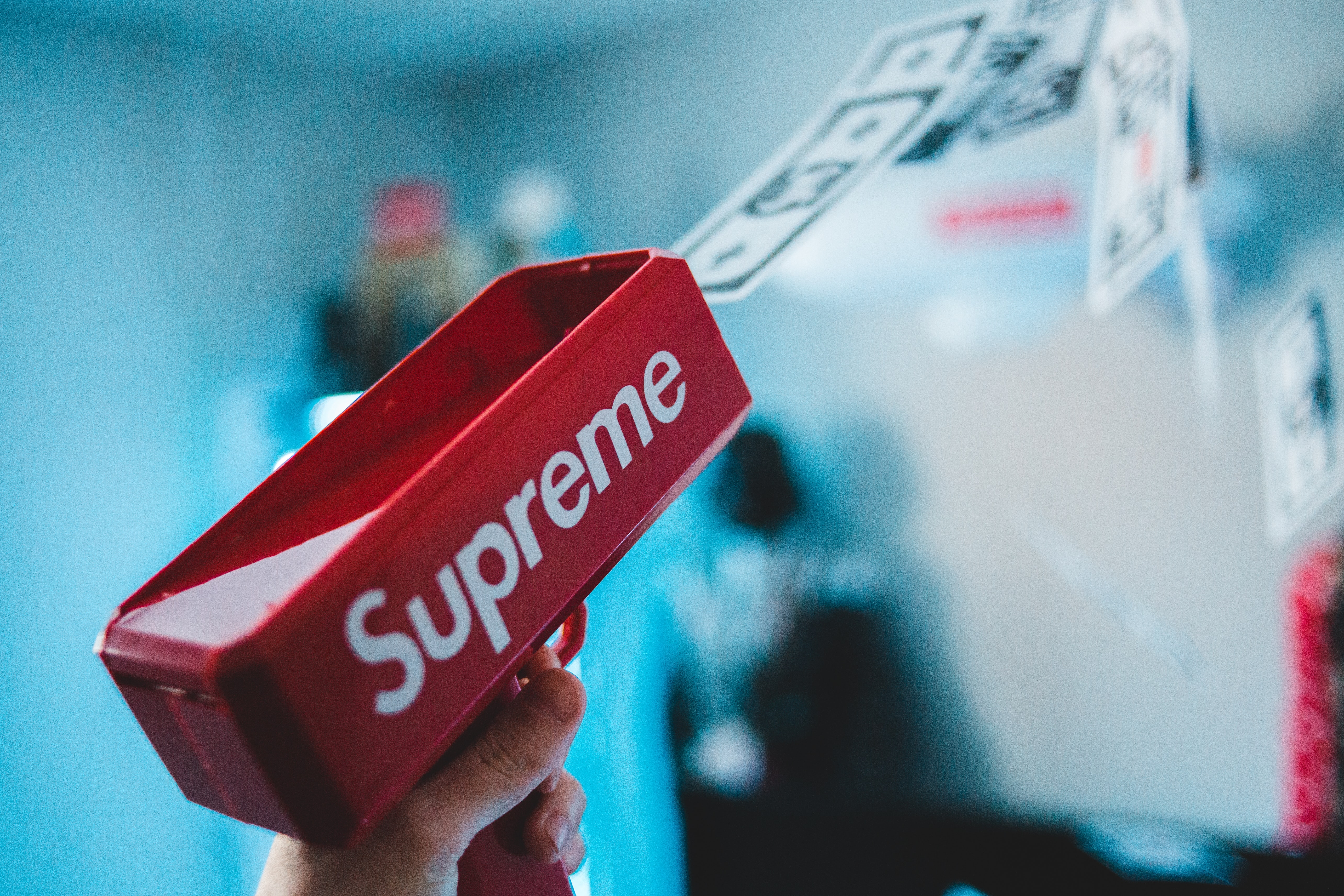 Supreme Gun Wallpapers