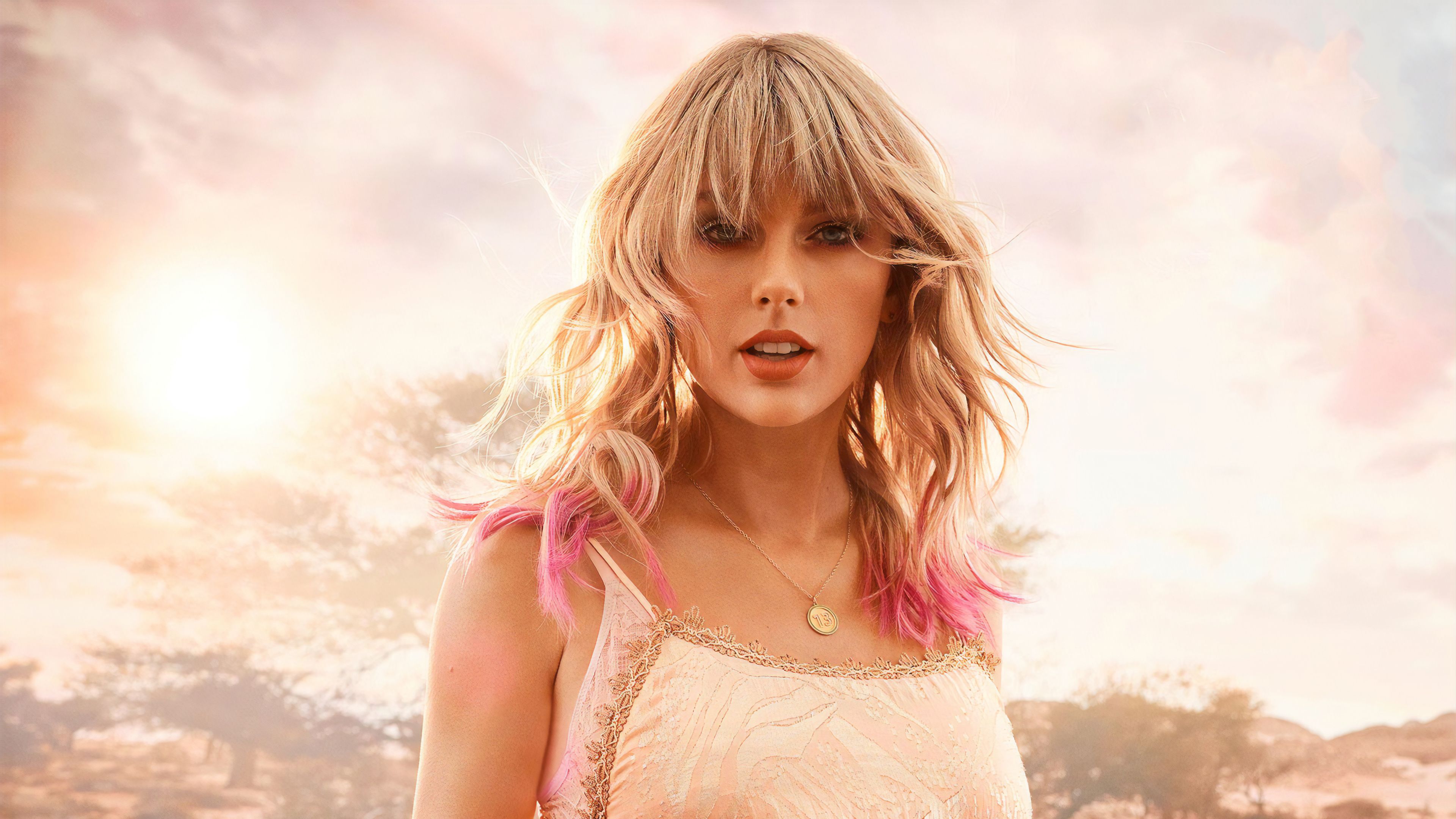 Taylor Swift Laptop Wallpapers