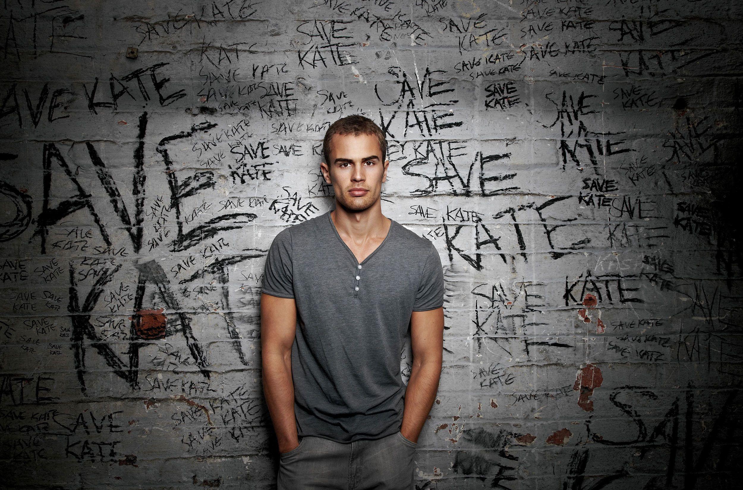 Theo James Wallpapers