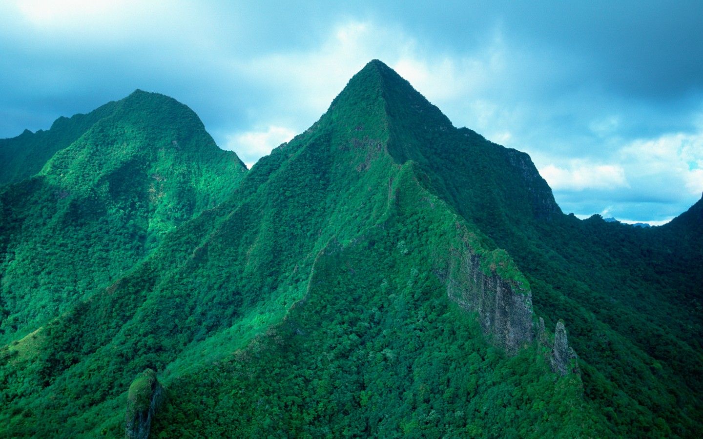 Tropical Mountains Wallpapers