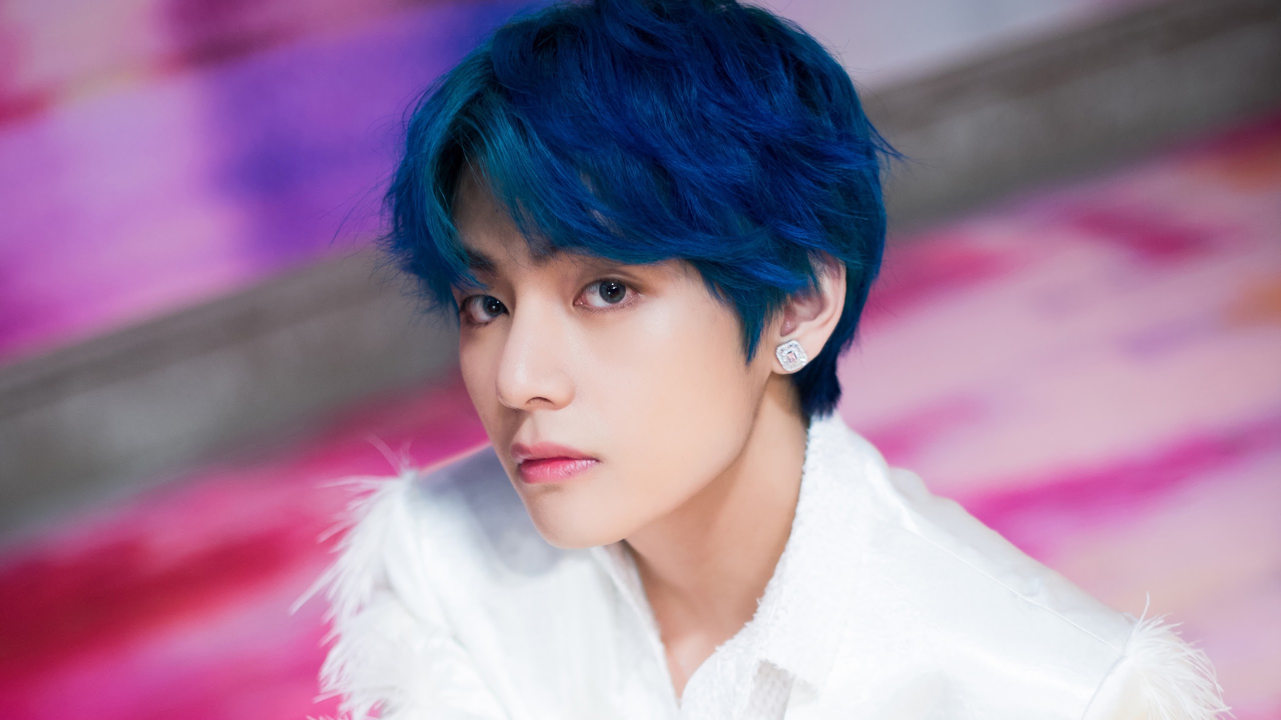 V Blue Hair Wallpapers