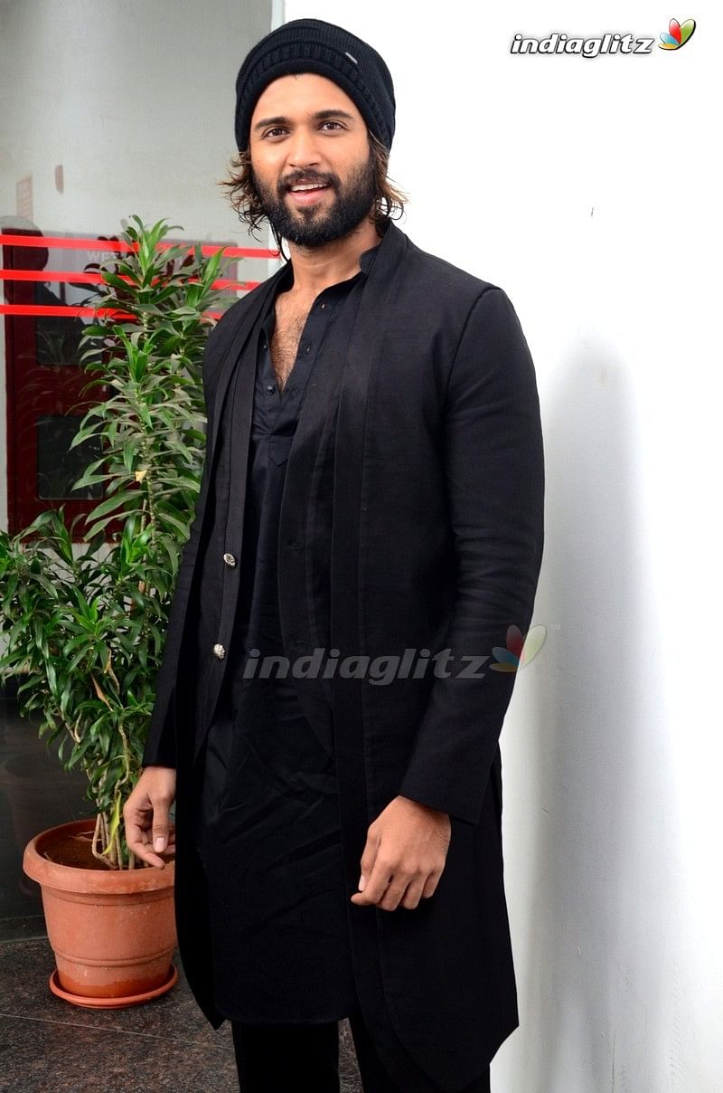 Vijay Devarakonda Images Wallpapers