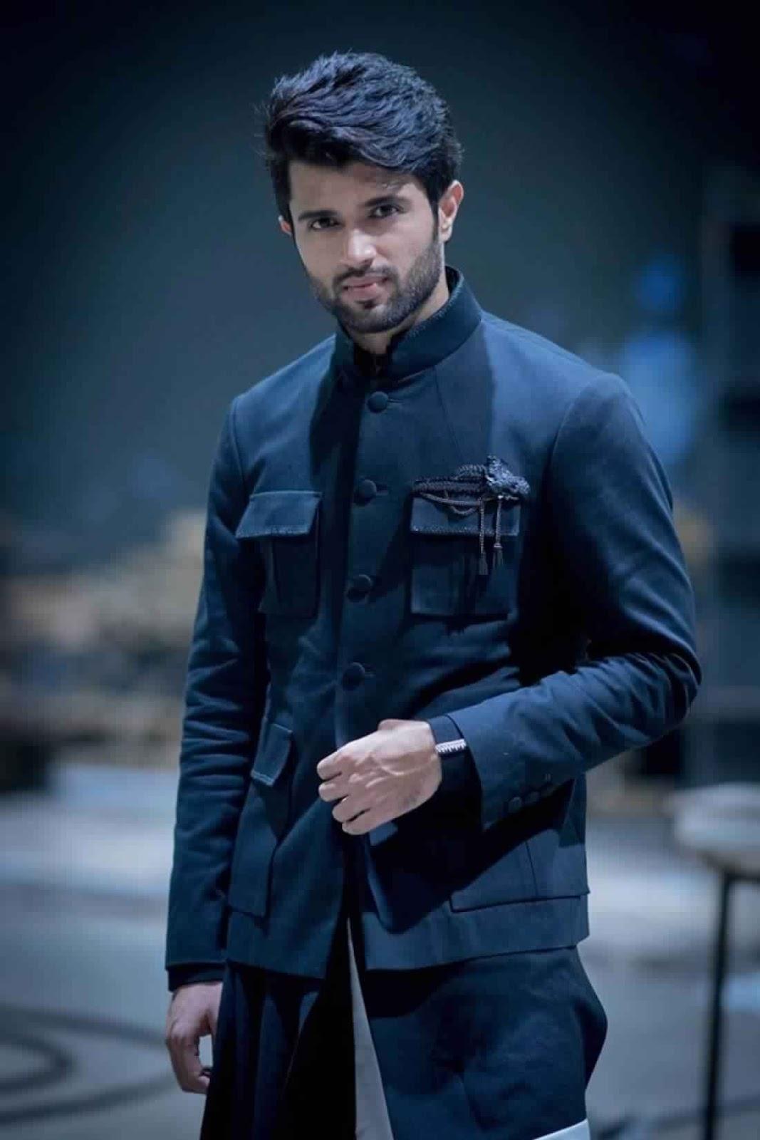 Vijay Devarakonda Images Wallpapers