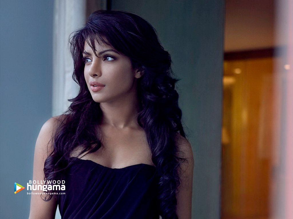 Wallpaper Priyanka Chopra Wallpapers