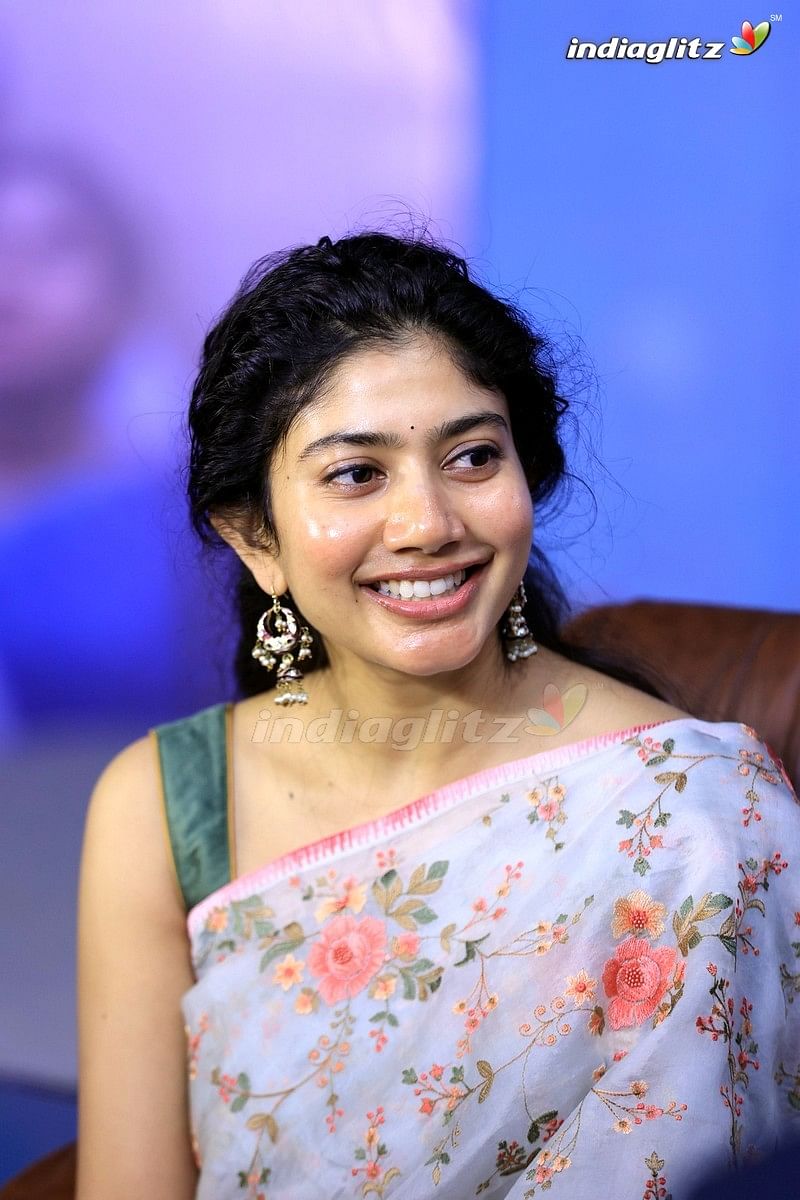 Wallpaper Sai Pallavi Wallpapers