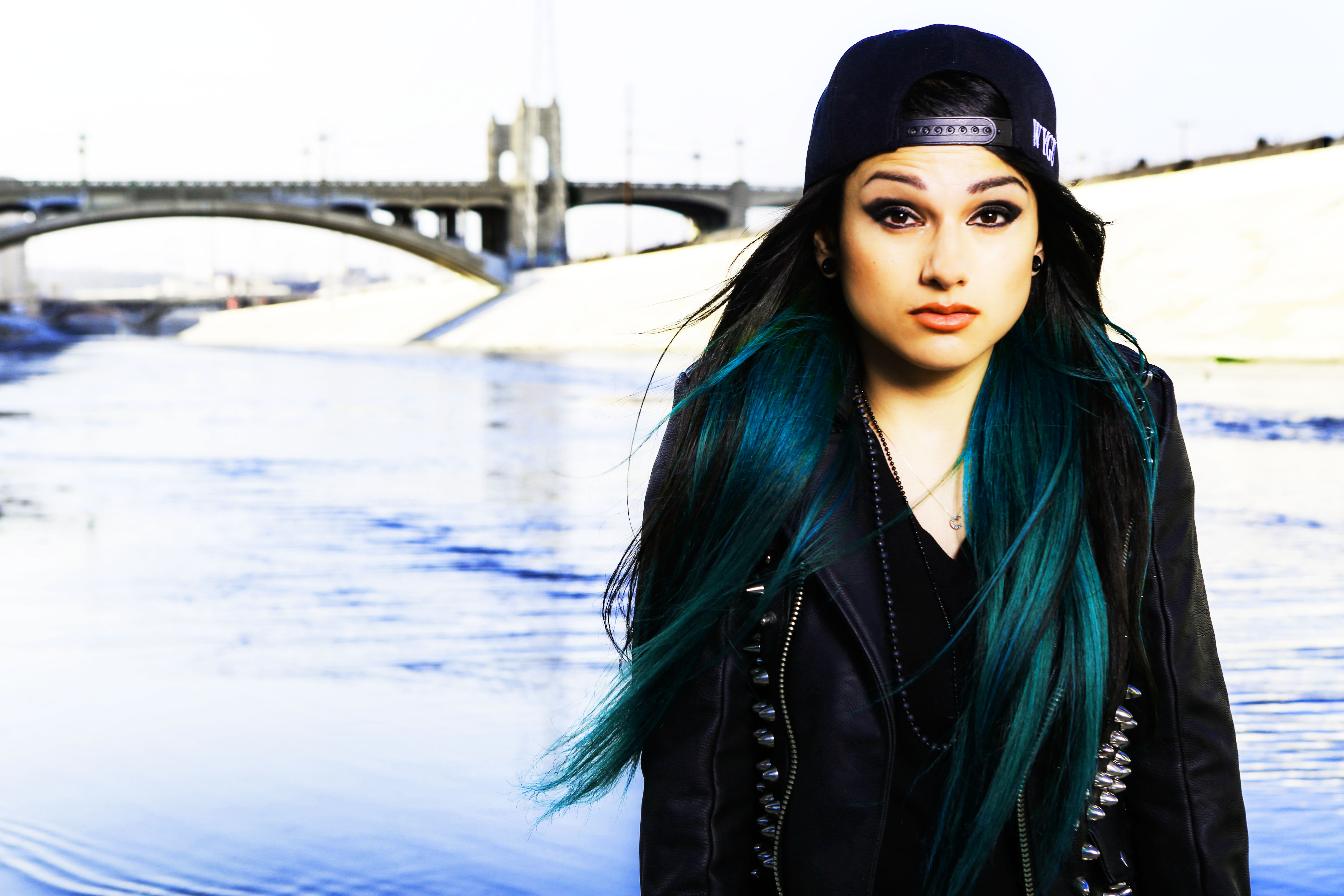 Wallpaper Snow Tha Product Wallpapers