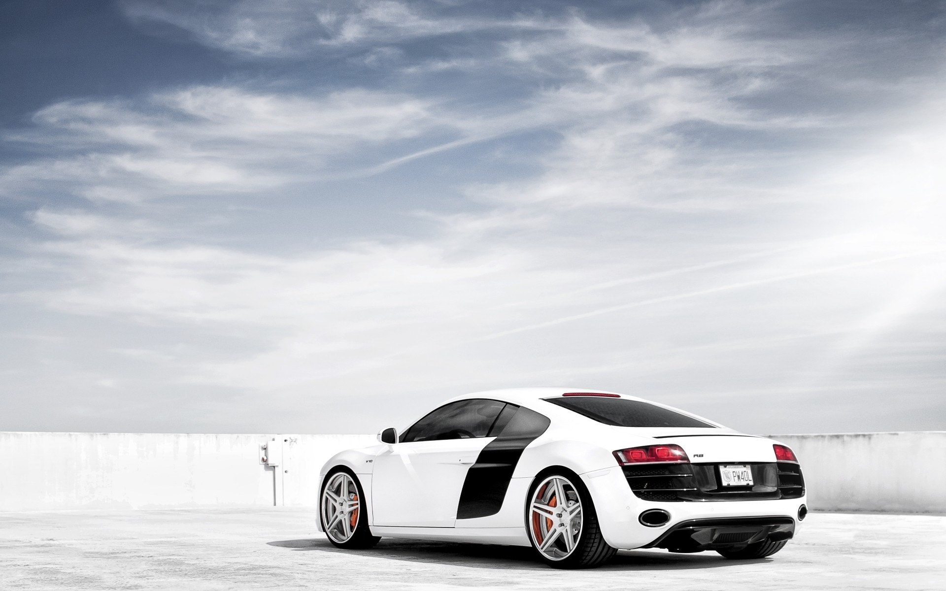 White Audi R8 Wallpapers