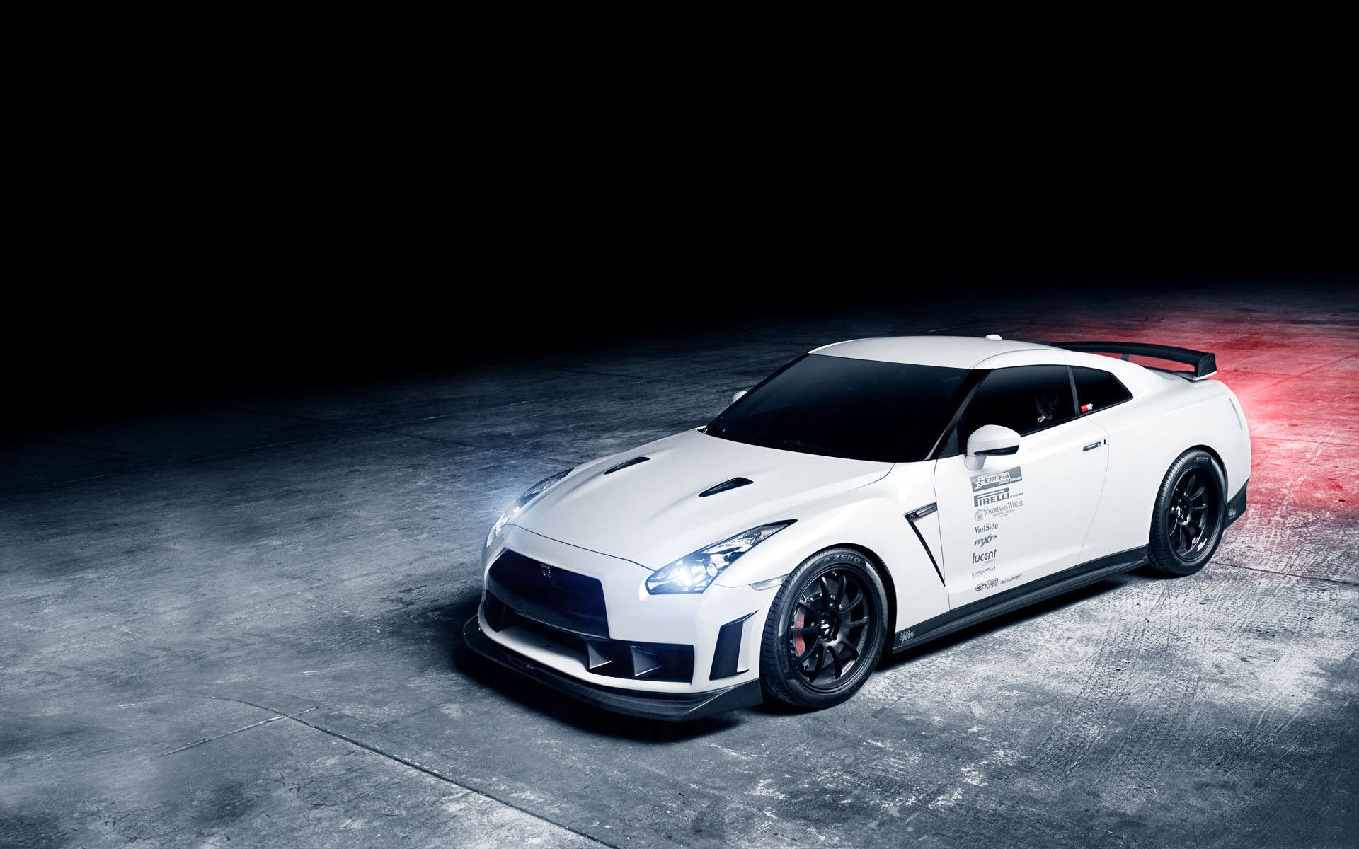 White Nissan Gtr Wallpapers