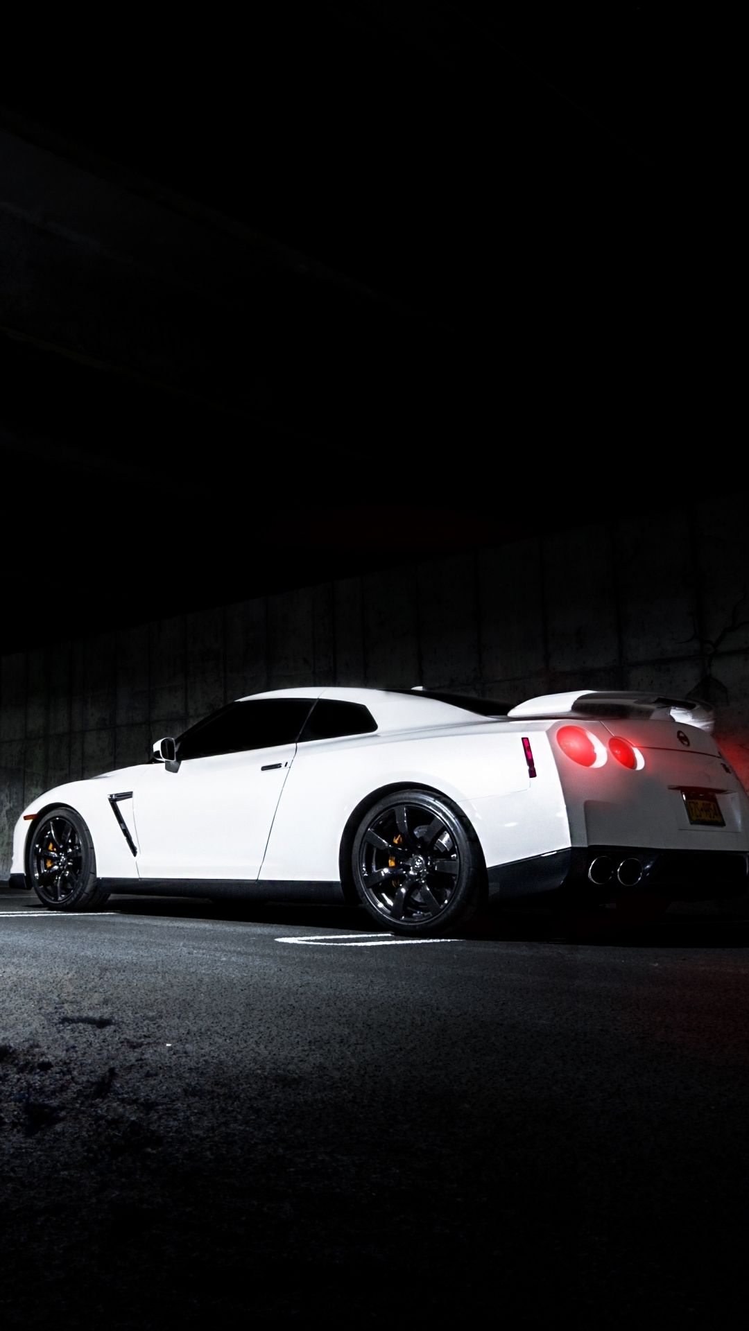 White Nissan Gtr Wallpapers