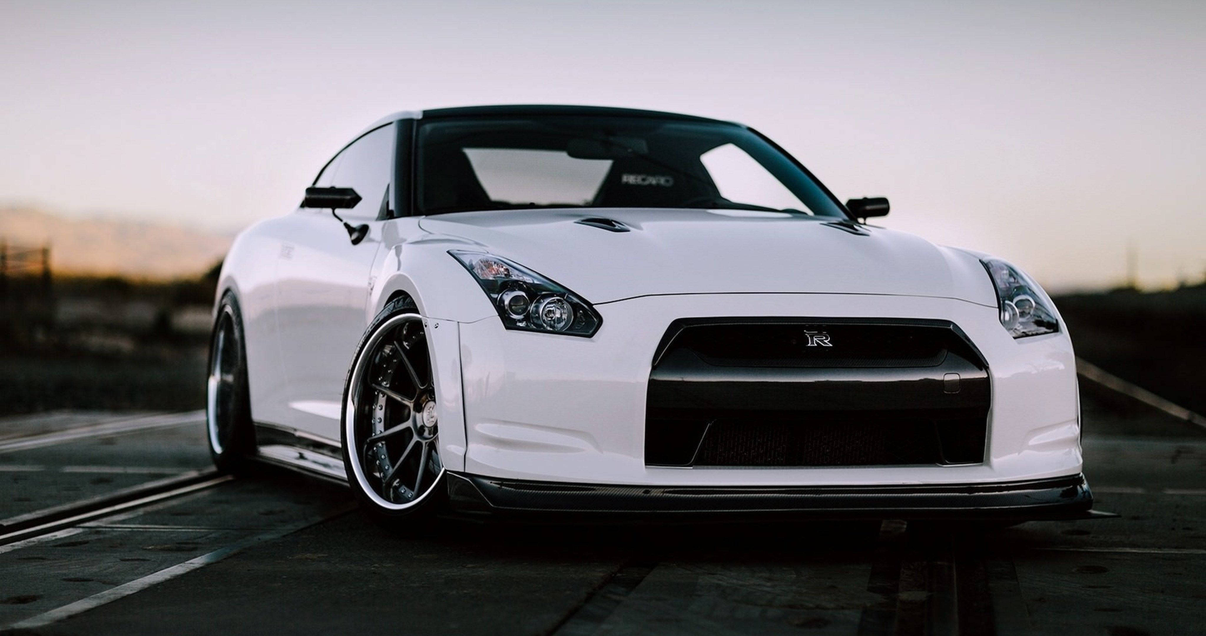 White Nissan Gtr Wallpapers