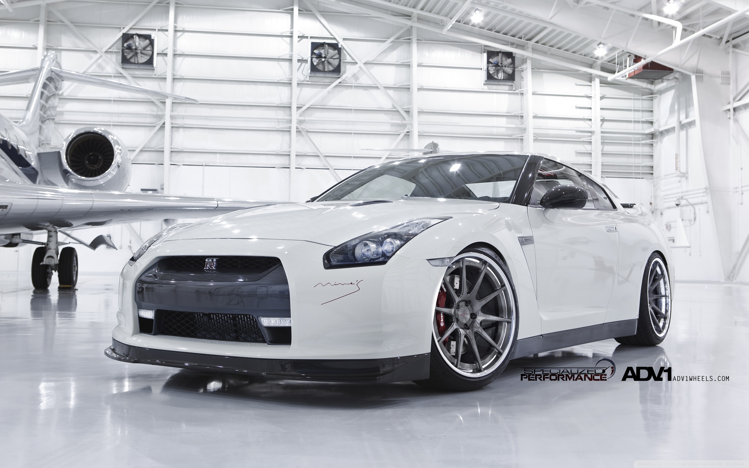 White Nissan Gtr Wallpapers