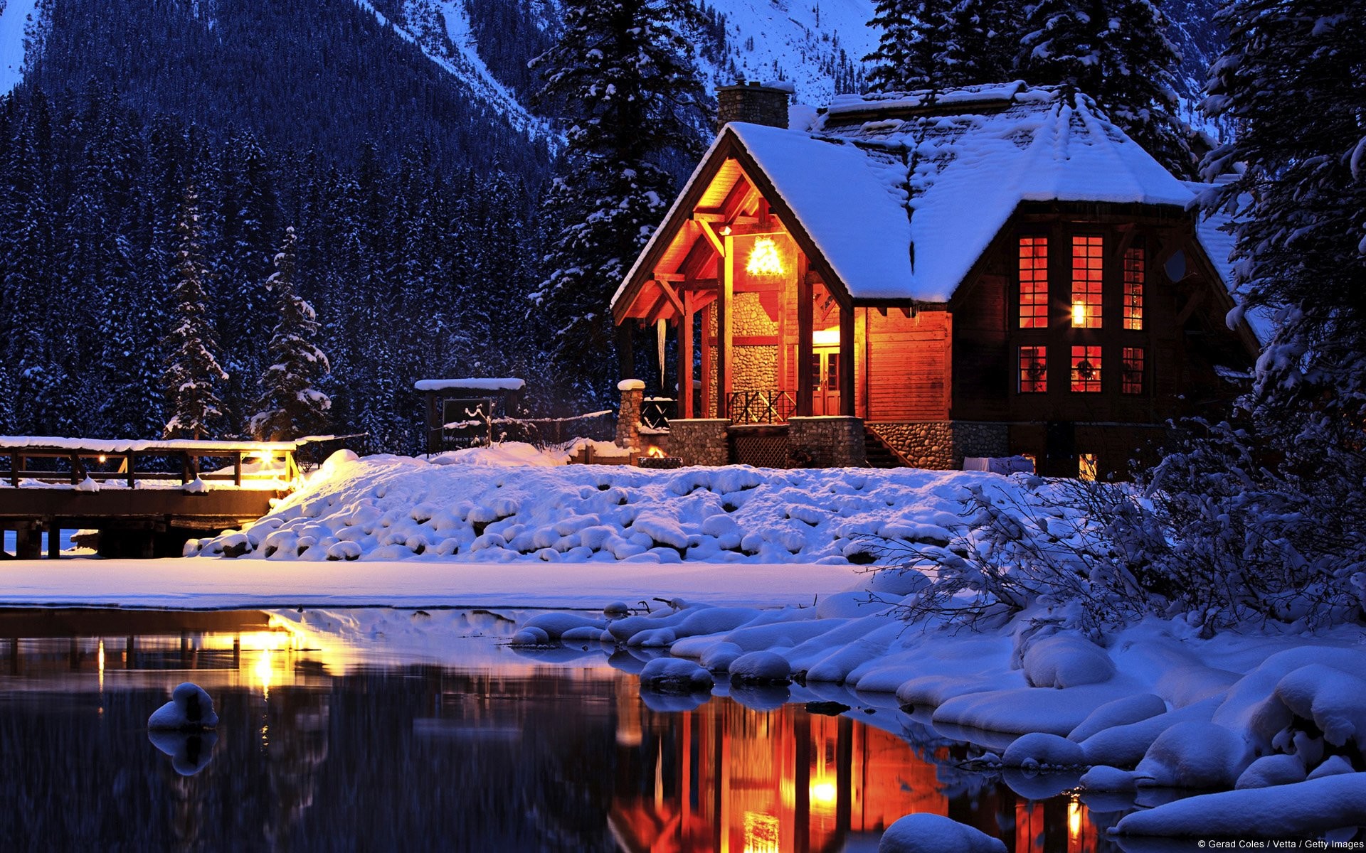 Winter Cabin Wallpapers