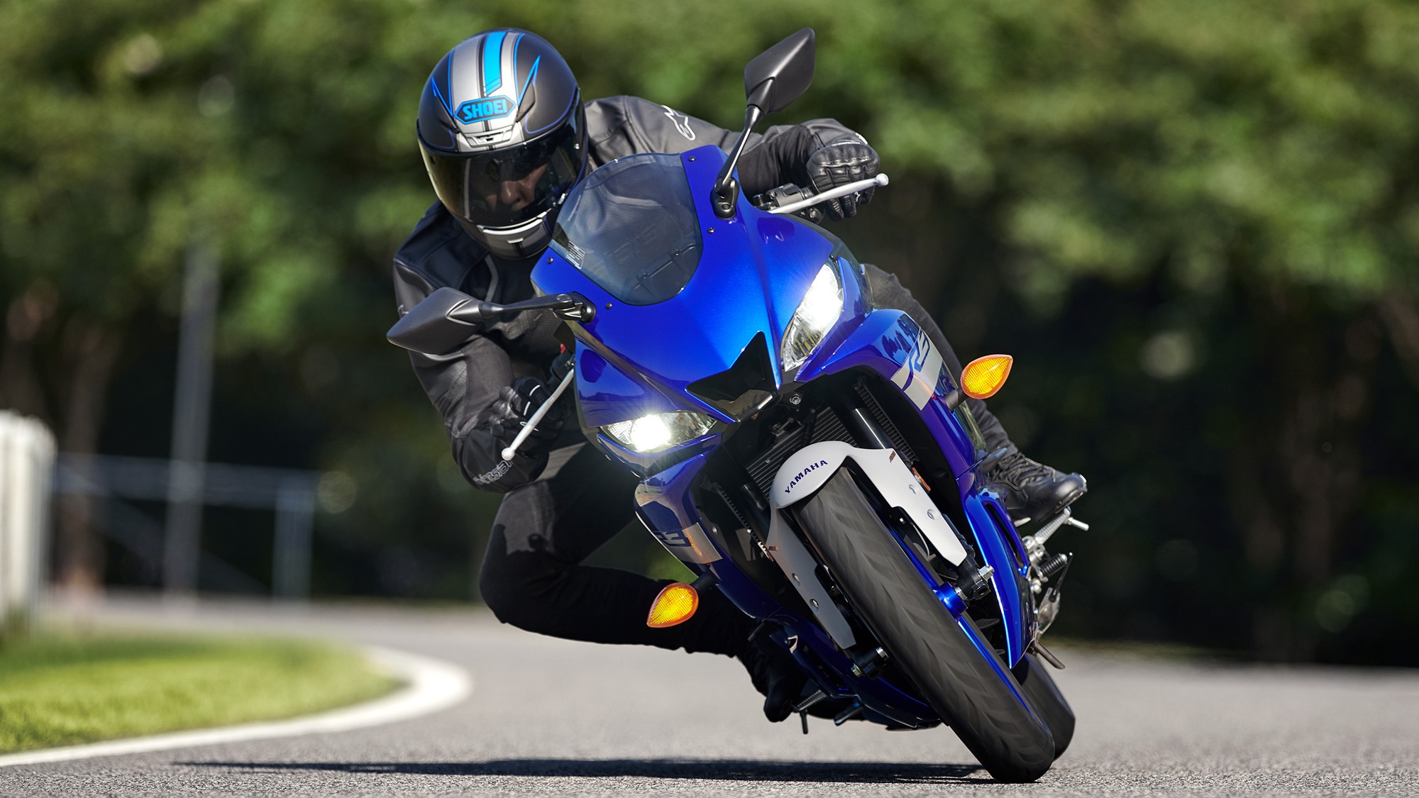 Yamaha R3 Wallpapers