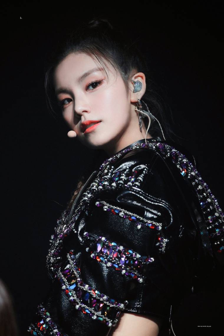 Yeji Itzy Wallpapers